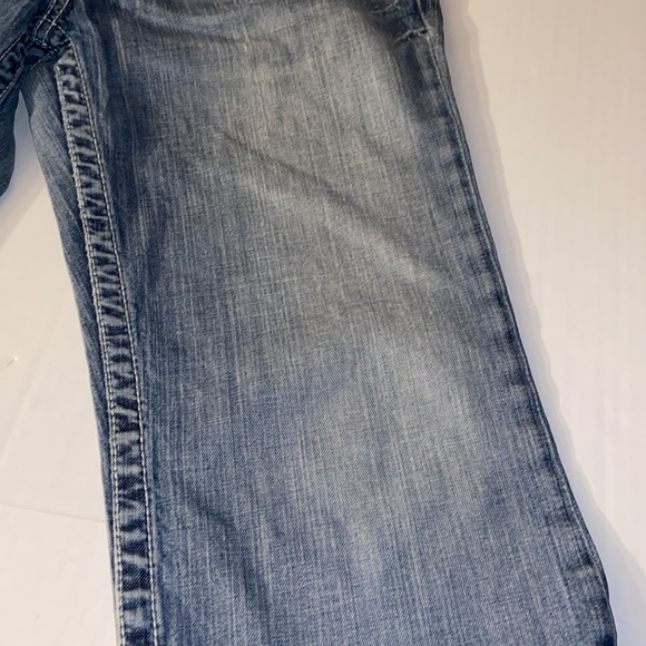 BKE Stella Women’s Size 30 Blue Distressed Jean Shorts - Picture 10 of 14